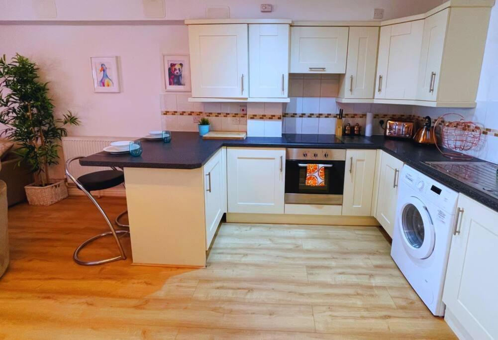 Bristol City Stays - 1 Bed - Pembroke Court Εξωτερικό φωτογραφία